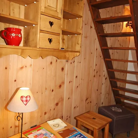 Apartment Duplex Cosy 4 Pers. A Valloire, Proche Telecabine Et Loisirs, Avec Jardin Et Parking Prive - Fr-1-263-206